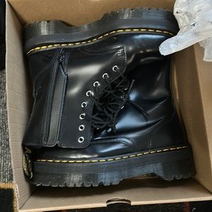 Dr. Martens Jaden Smooth Leather Boots(Great Condition/comes with box and paper)